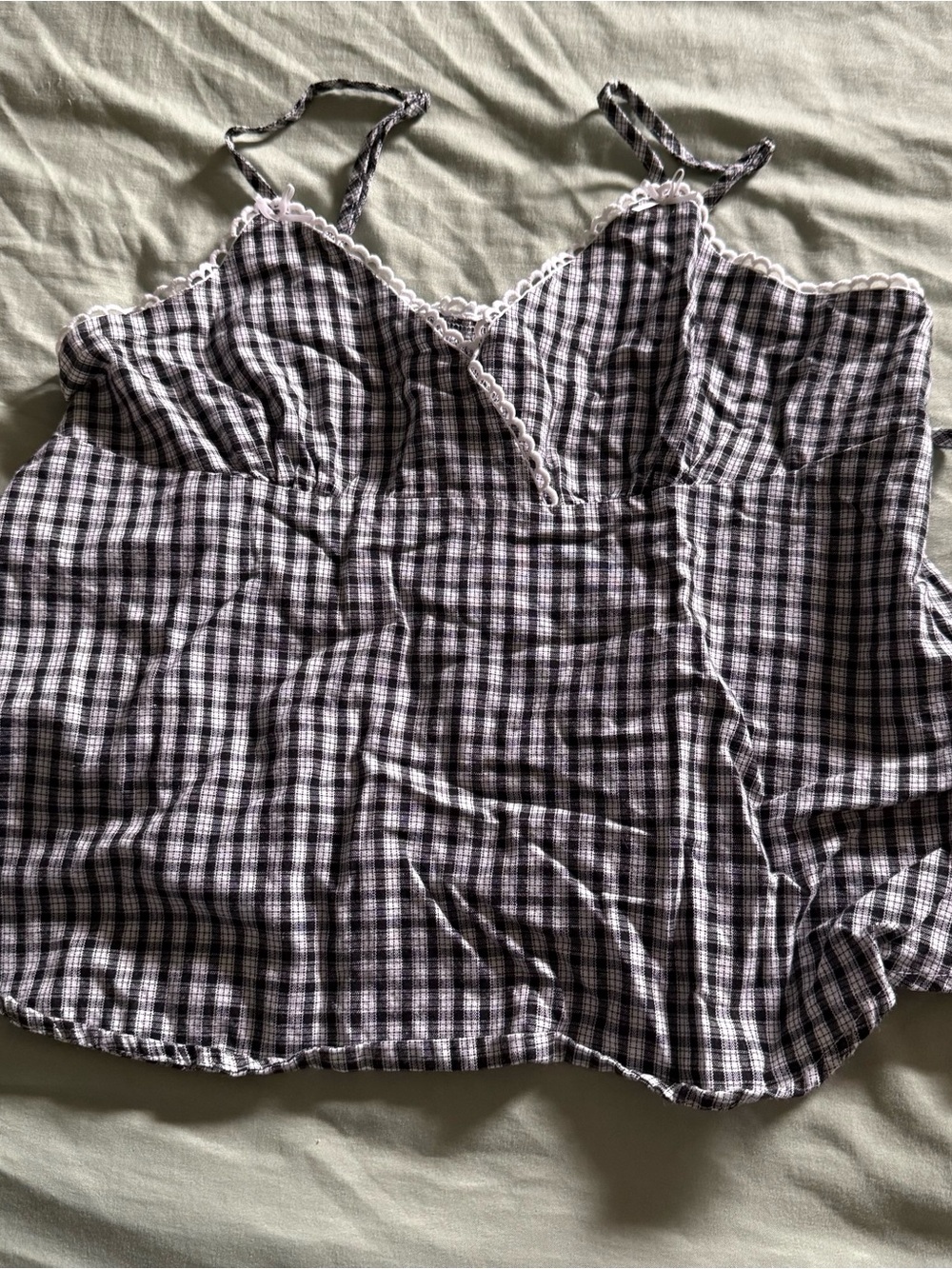 Black and white maternity top